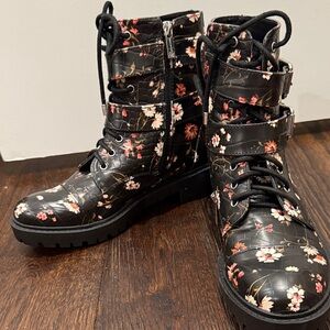 Jessica Simpson Black Floral Lace-Up Boots